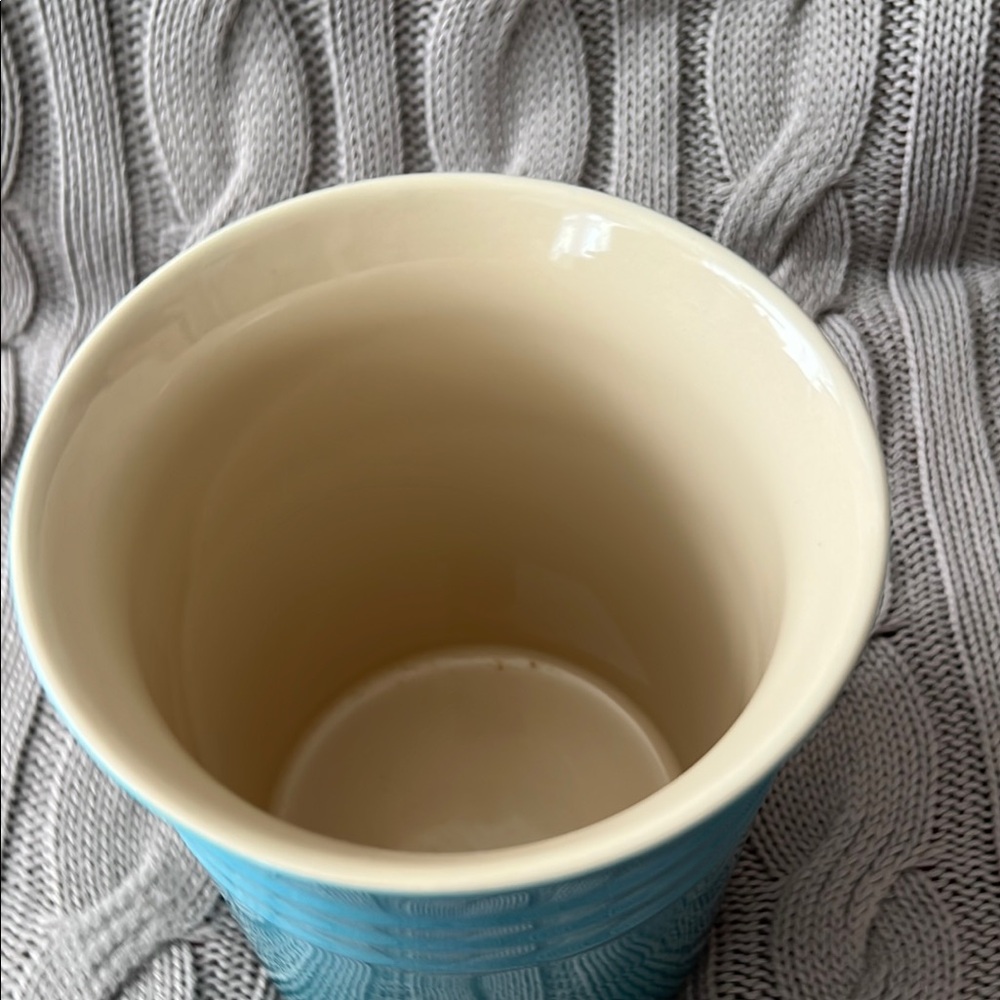 SOLD- Le Creuset Turquoise Utensil Holder - Picture 4 of 4